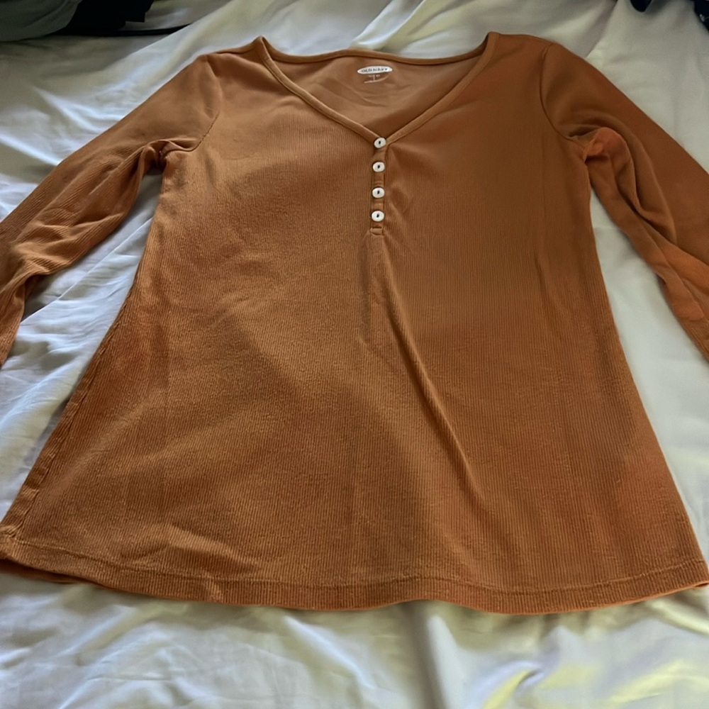 Old Navy ribbed 3/4 sleeve button front Henley top
